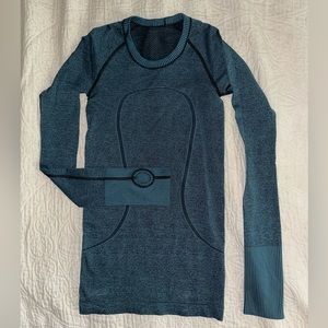 Lululemon Swiftly Tech Long Sleeve Shirt Blue